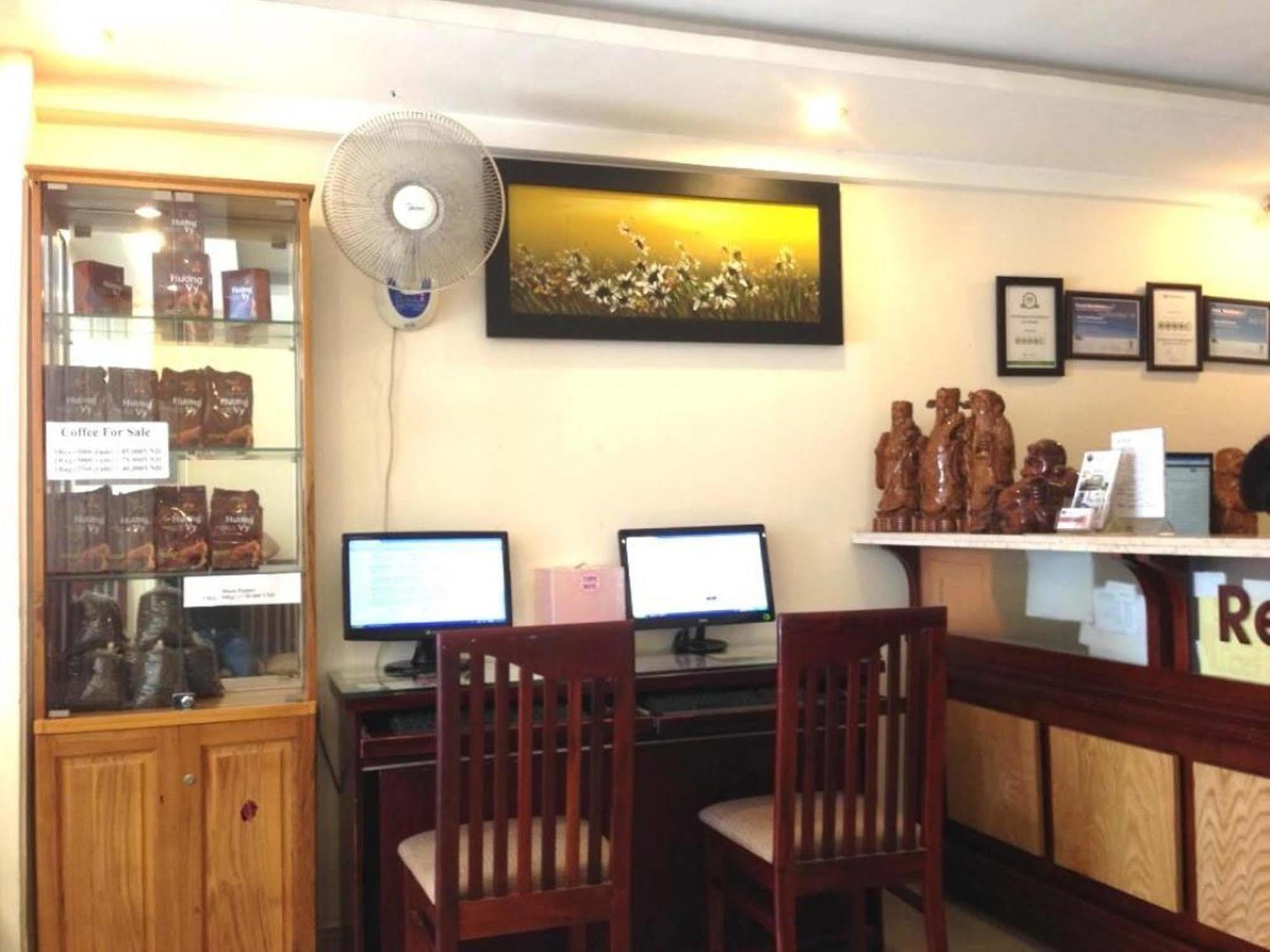 הו צ'י מין סיטי Oyo 438 Small Bay Hotel מראה חיצוני תמונה