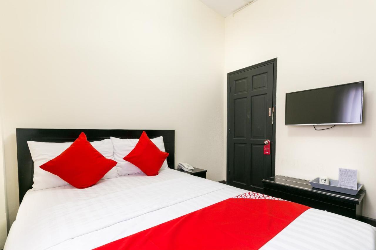 הו צ'י מין סיטי Oyo 438 Small Bay Hotel מראה חיצוני תמונה