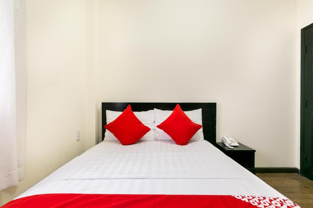 הו צ'י מין סיטי Oyo 438 Small Bay Hotel מראה חיצוני תמונה