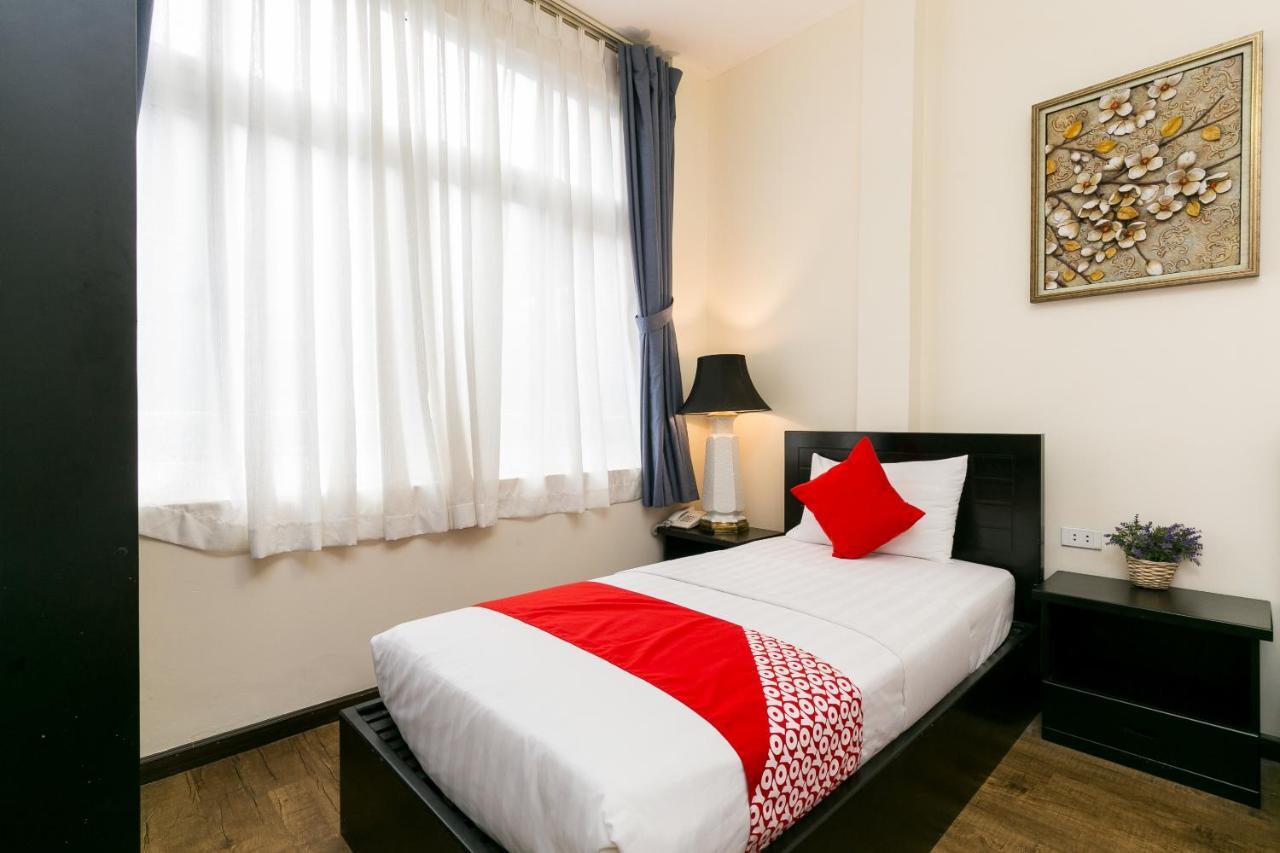 הו צ'י מין סיטי Oyo 438 Small Bay Hotel מראה חיצוני תמונה